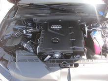 Load image into Gallery viewer, K&amp;N Audi A4 1.8L Drop In Air Filter