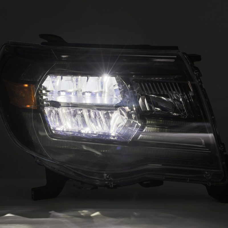 AlphaRex 05-11 Toyota Tacoma LUXX Crystal Headlights Plank Style Chrome w/Activation Light/DRL