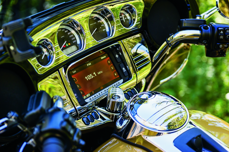 Kuryakyn Tri-Line Gauge Trim 14-Up Touring Models Chrome