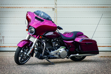 Load image into Gallery viewer, Kuryakyn Tri-Line Saddlebag Hinge Covers Gloss Black